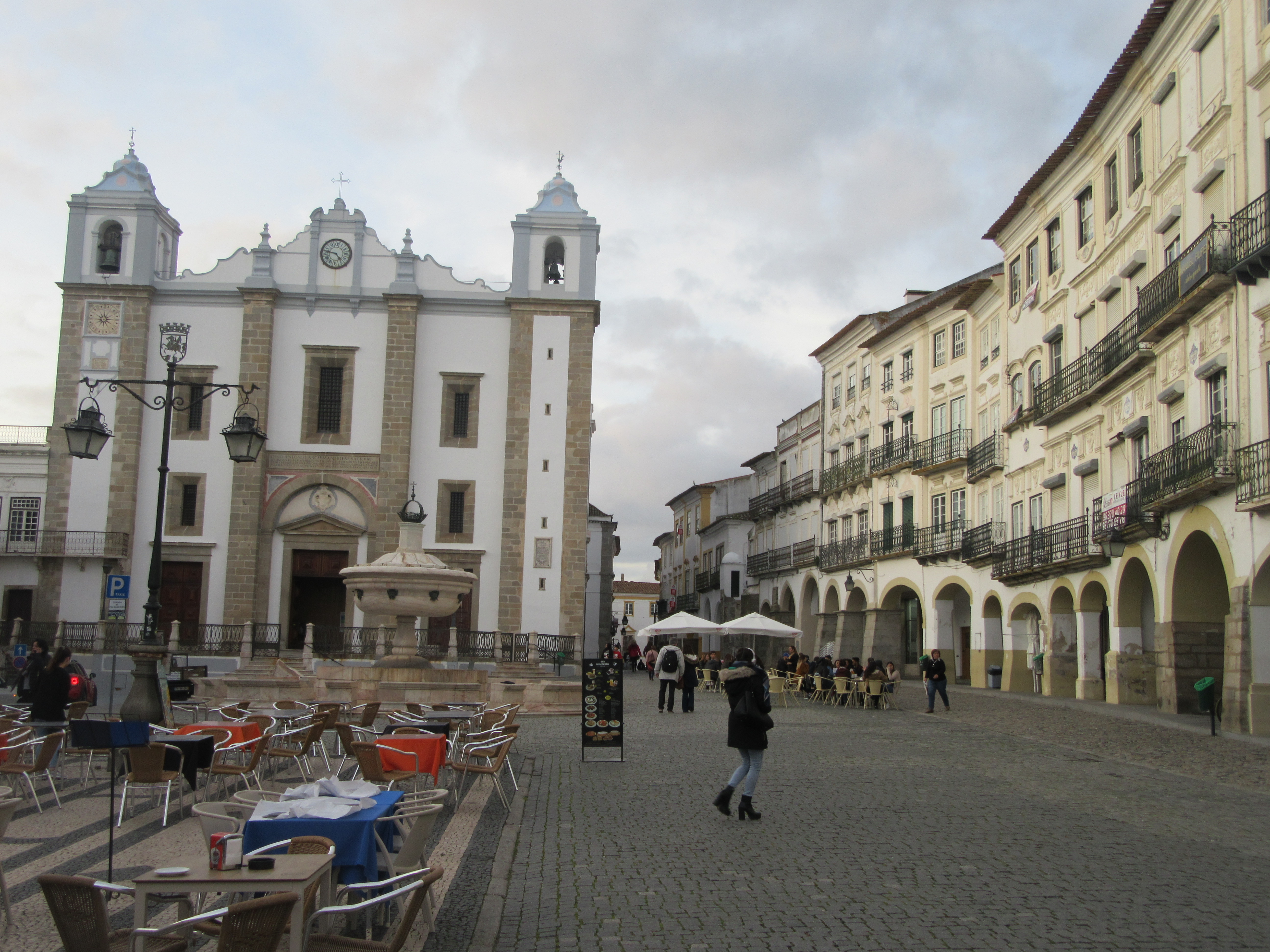 La ville d'Evora au Portugal