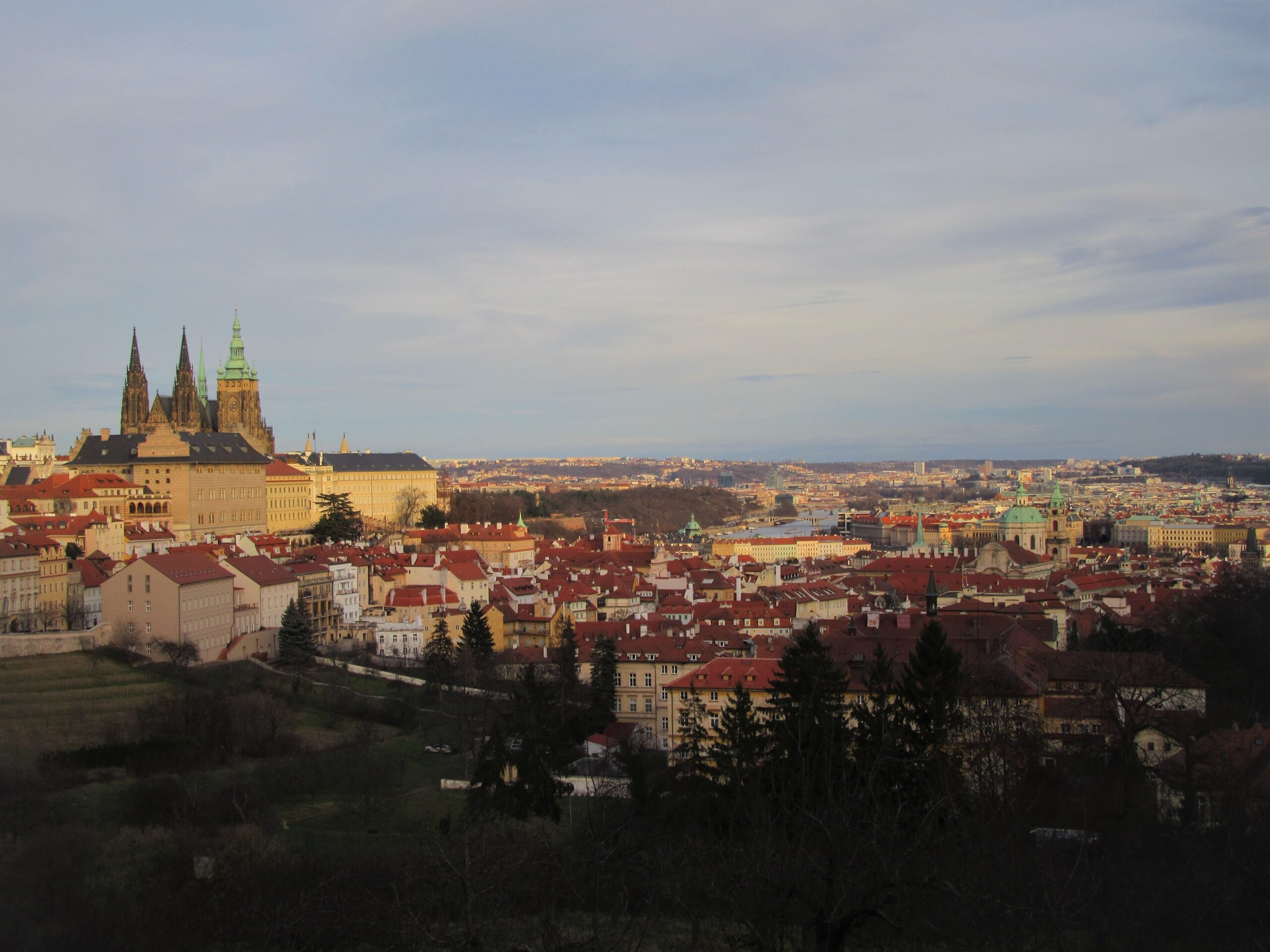 Panorama sur Prague et le chateau