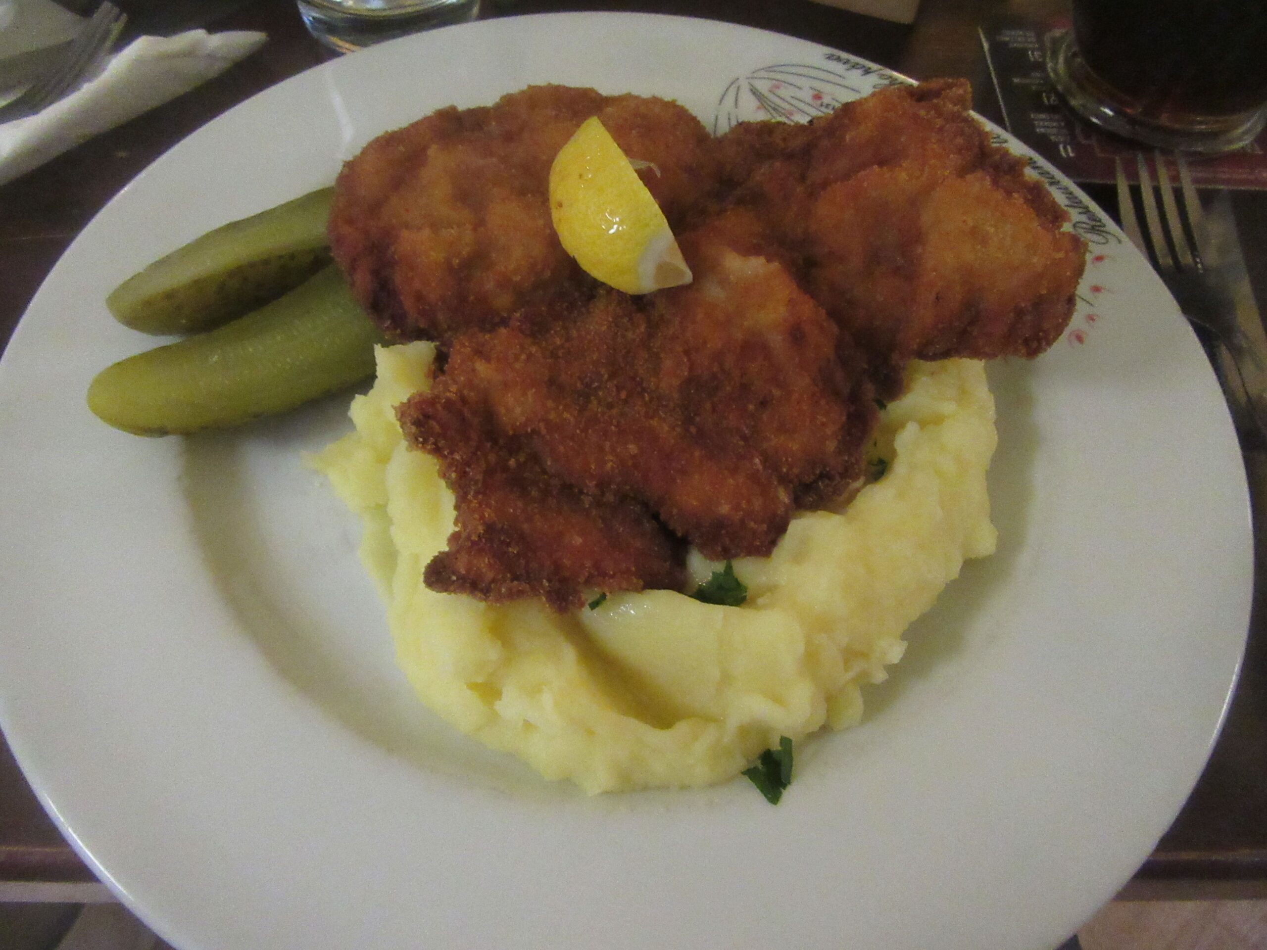Repas à Prague à base de schnitzel 