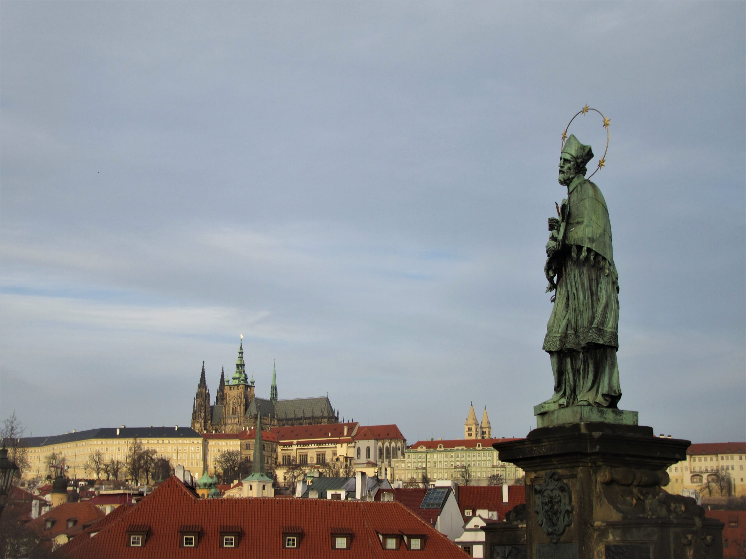 Pont Charles à Prague vue sur le chateau de Prague